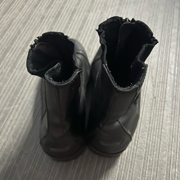 Tuff Rider Black Leather Equestrian English Boots with Zipper - Picture 2 of 4
